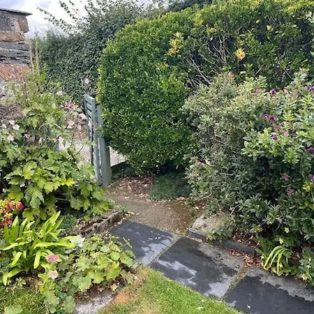 The Hayloft - New Dog Friendly With Garden And Parking *